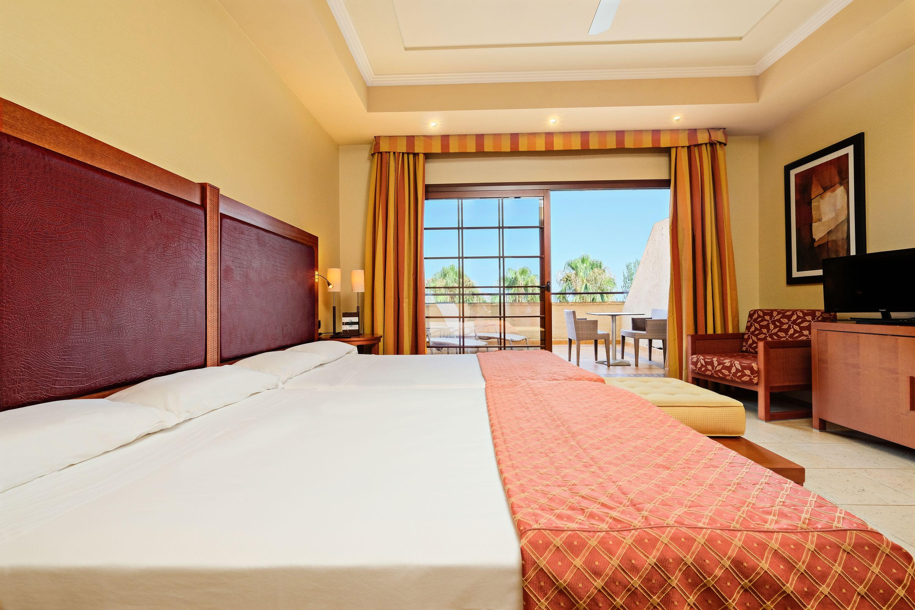 Hotel Envia Almeria Spa & Golf Агвадульсе Экстерьер фото A room at the Iberostar Grand Hotel Melia, in Playa del Inglés, Gran Canaria, Spain.