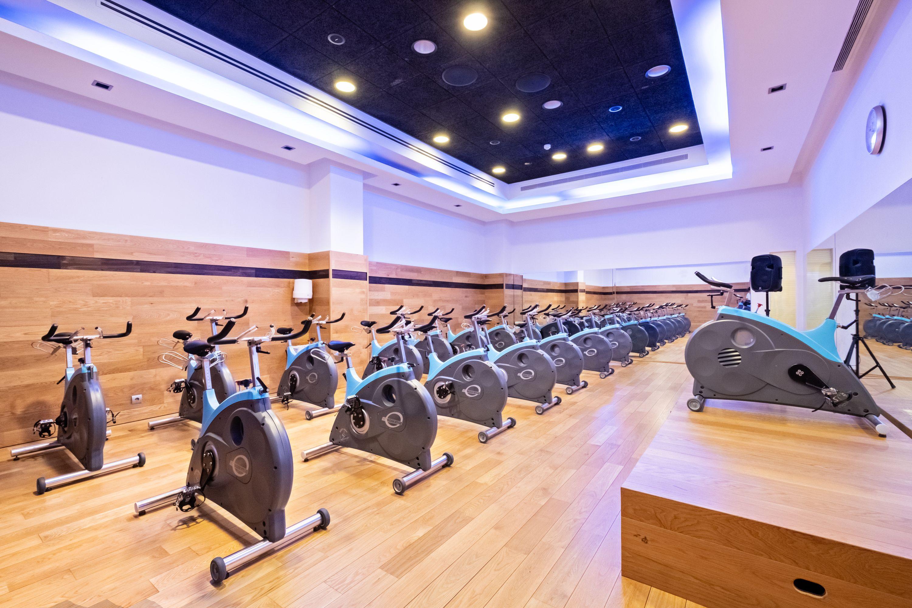 Hotel Envia Almeria Spa & Golf Агвадульсе Экстерьер фото The gym at the hotel