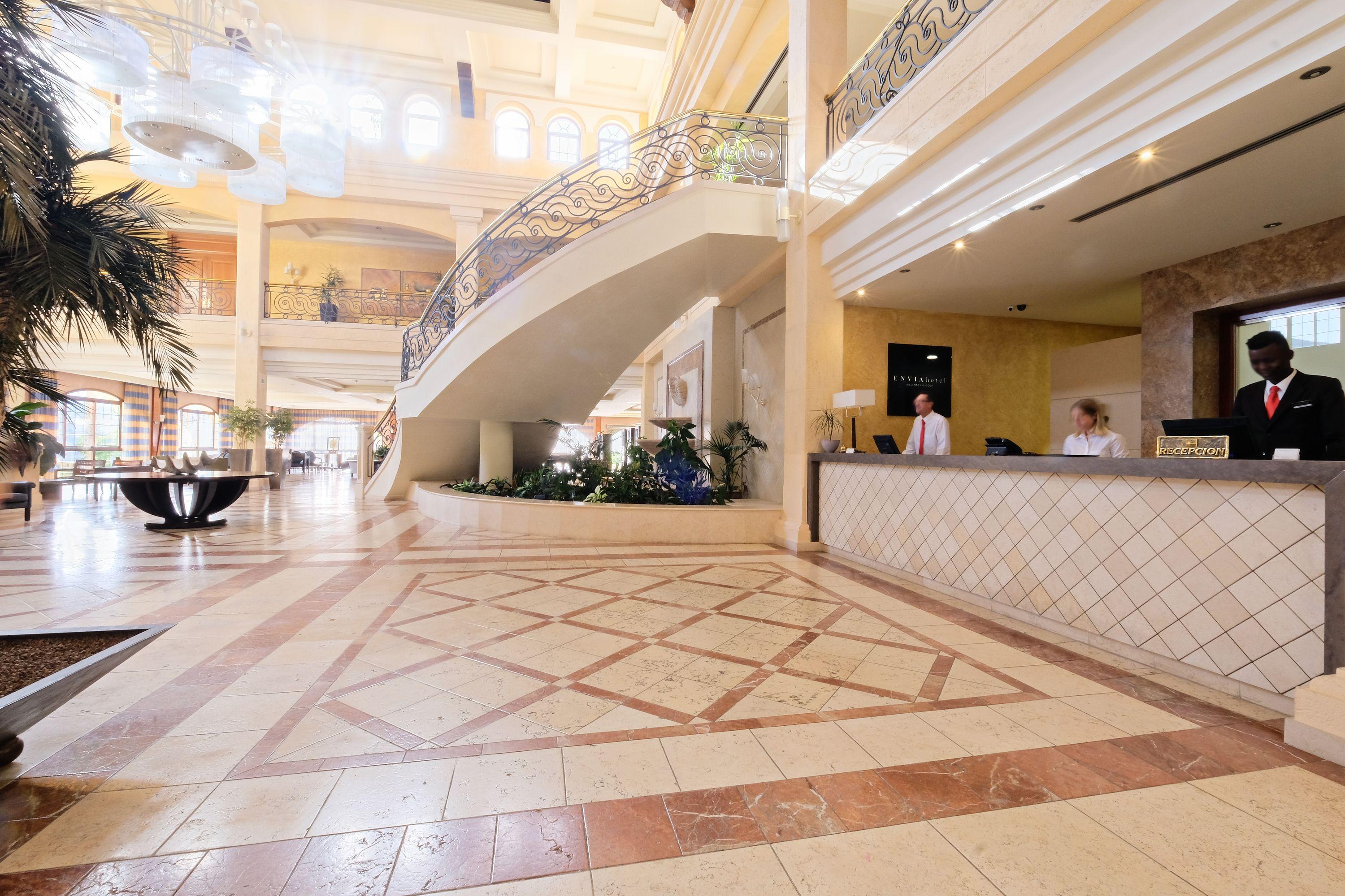 Hotel Envia Almeria Spa & Golf Агвадульсе Экстерьер фото Lobby