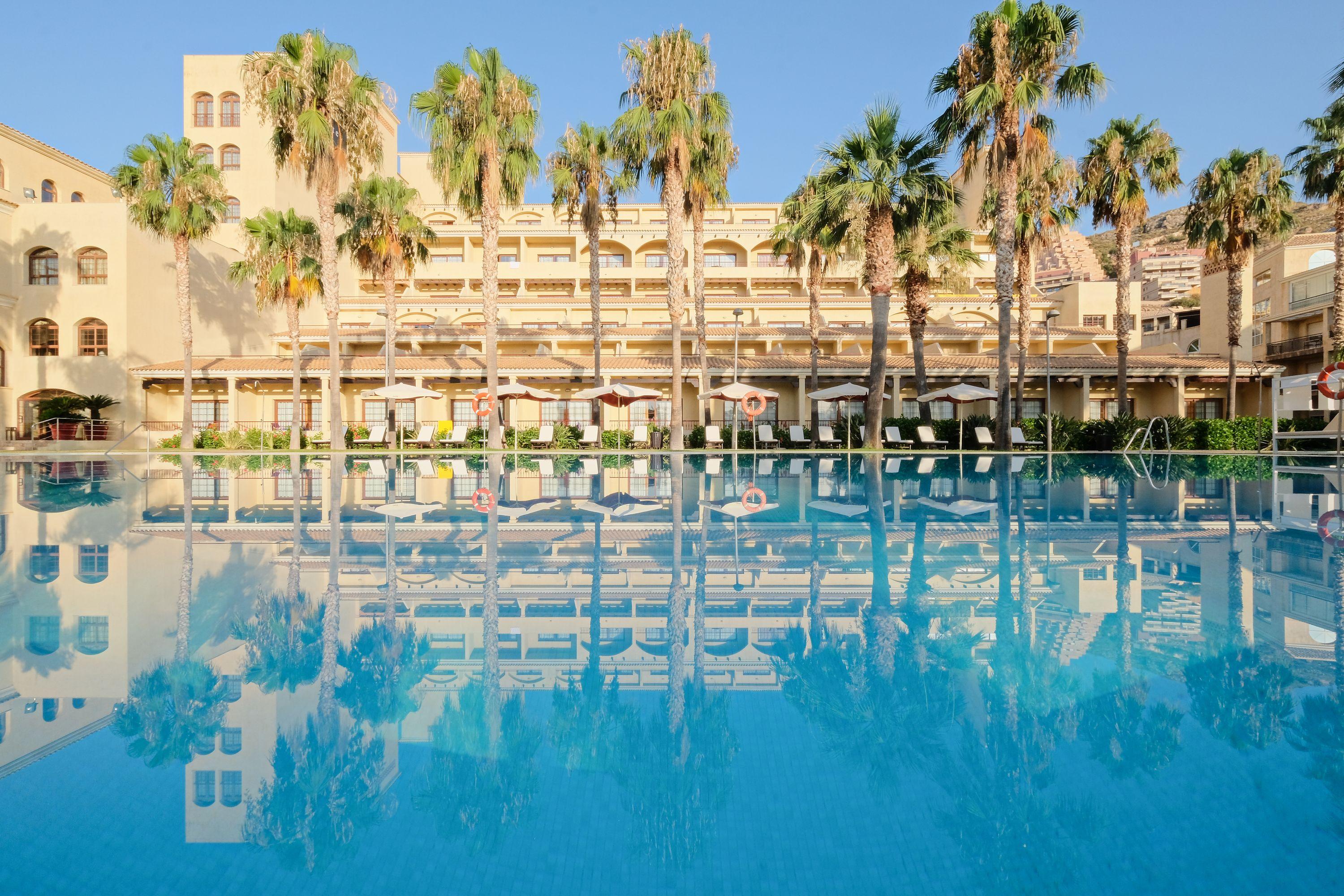 Hotel Envia Almeria Spa & Golf Агвадульсе Экстерьер фото The pool at the Royal Olympic Hotel